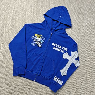 कस्टम स्ट्रीटवियर पुरुषों का हेवीवेट 420 जीएसएम डिस्ट्रेस्ड एम्ब्रायडरी कॉटन फ्रेंच टेरी राइनस्टोन हुड ज़िप अप हुडी